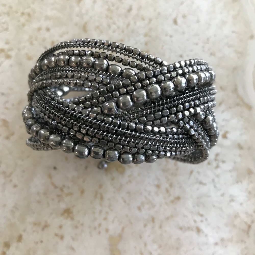 BEAUTIFUL SILVER TONE BEAD STYLE BRACELET